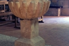 Church of st Leon , from the 11-12th century, Benedictine church of the Benedictine abbey in Souillac. The font has a semblance of the shell that marks the way of st James to Santiago de Compostela in Spain, with one of the French routes passing through this valley